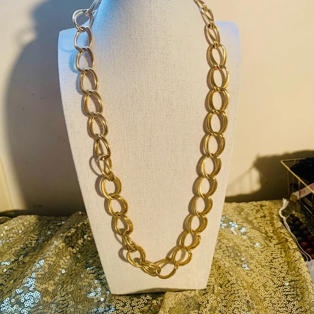 Vintage Gold link Chain Necklace - Picture 1 of 4